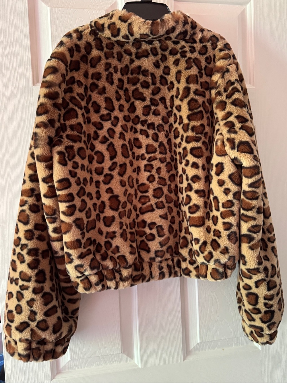 Windsor Leopard Print Faux Fur Cropped Jacket size M - Picture 7 of 7